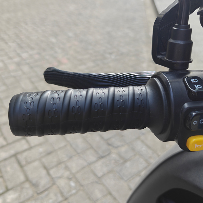 Handlebar Grip Heated - Penutup Pegangan Setang Sepeda Motor Silikon